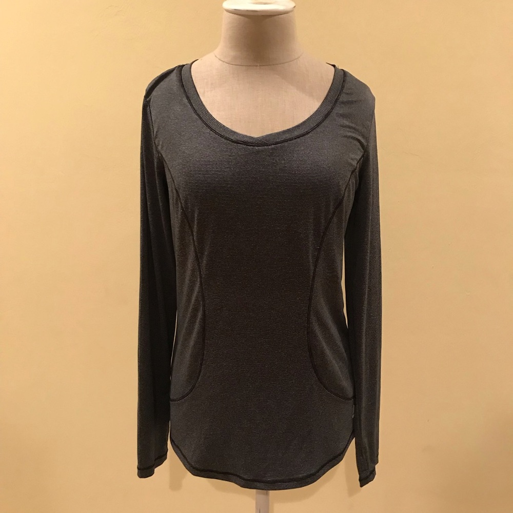 Long sleeve workout top